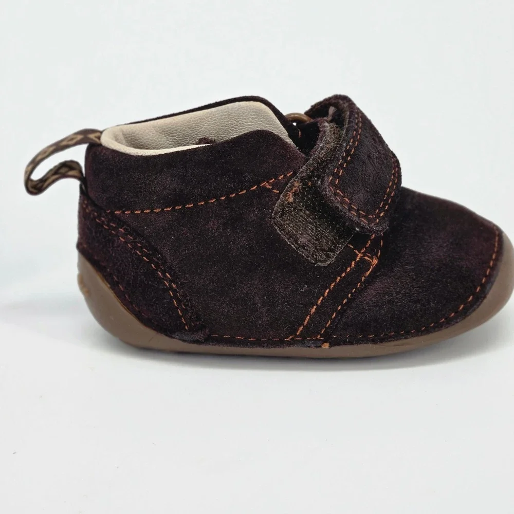 Clarks First Shoes Brown Suede Wide Width Toddler Boys Boots Sneakers 3W EUC